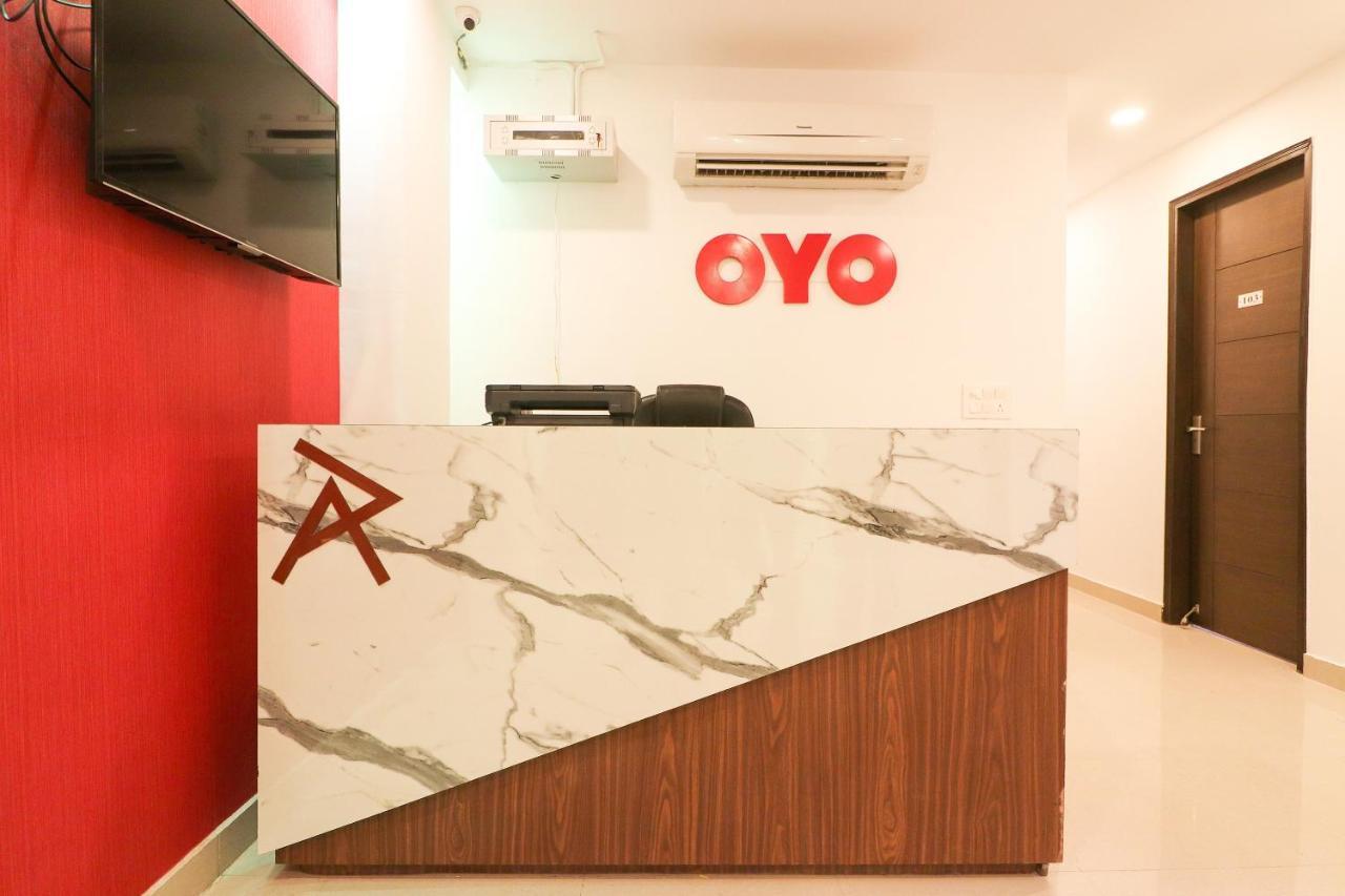 ホテル Oyo 63841 ホワイト オーキッド Indraprastha エクステリア 写真
